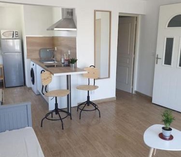 Palavas-les-Flots Apartment | Studio refait à neuf Ave St Maurice