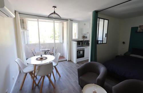 Greoux-les-Bains Apartment | Studio tout confort - Climatisation, parking, wifi