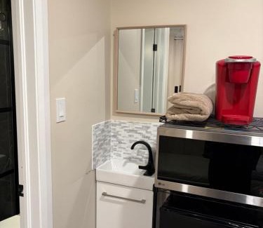 Terra Nova House | Studio unit with private entrance, 2 bed 1 bath