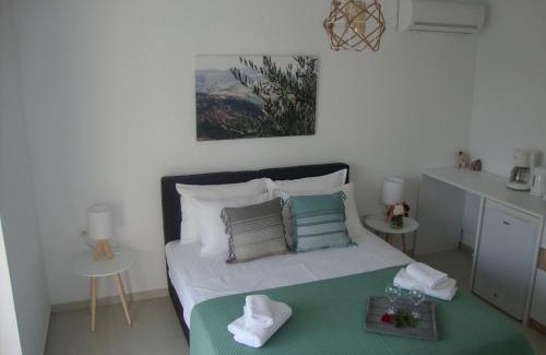 Spilion Apartment | Studio Vasileios-The Best Luxury Guest Room in Spili