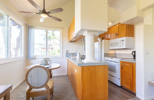 Del Mar Hotel | Studio w/Kitchen | Pool | Free Parking | Del Mar Beach Access