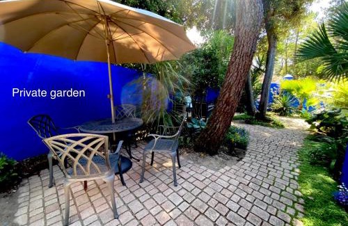 Domino Apartment | Studio with beautiful private garden on the forest in Domino