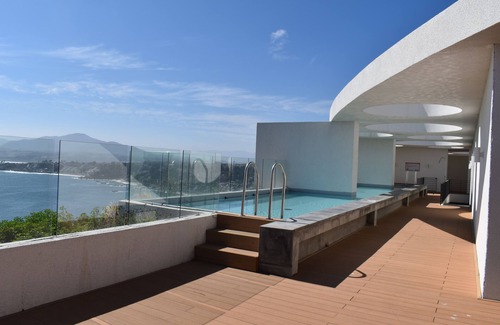 Concon Apartment | Studio with direct sea view and 2 bedrooms and fitness room, WiFi in Concón