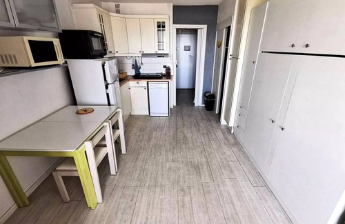 Port Leucate Apartment | STUDIO WITH LOGGIA sleeps 5 PORT LEUCATE. Ref: 2NEF 21K3