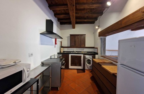 San Lorenzo Apartment | Stufa Apartment - Three Bedroom Apartment, Sleeps 6