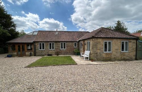 Scawton House | Stunning 2 Bedroom Stone Cottage, North York Moors