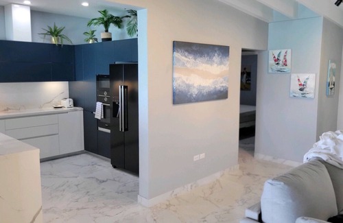 Pelican Key Villa | Stunning 2BD oceanfront villa; spacious, modern, and close to restaurants/bars