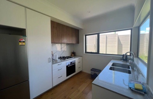 Gold Coast House | Stunning 3BR in Serene Loc, Varied Amenities, BBQ