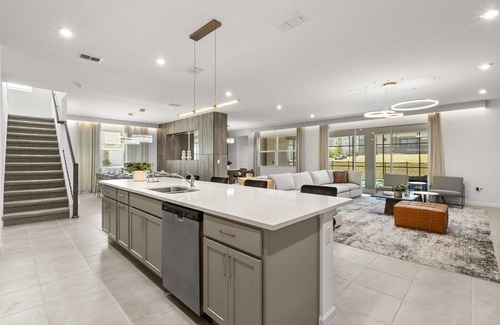 Florida Central Atlantic Coast House | Stunning 9 Bed Pool Home with Theater Room-2304DST