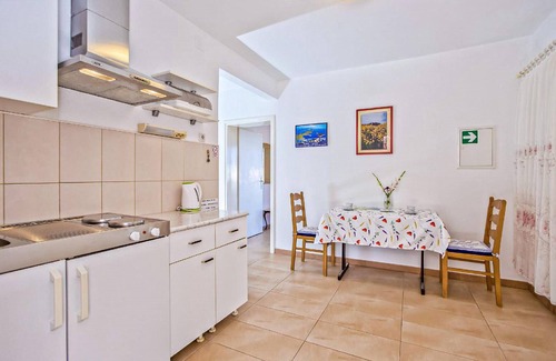 Hvar Apartment | Stunning apartment in Hvar with WiFi