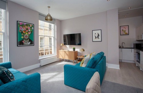 Bath City Centre Apartment | Stunning Apt - Centre of Historic Bath