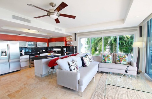 Maxwell House | Stunning Beachfront 2-Bed Condo with Pool - Ocean One 204 by BSL Rentals