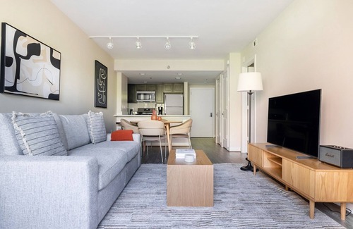 Court House Apartment | Stunning Clarendon 1BR w/Pool & Playground, near Metro, by Blueground
