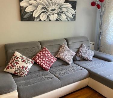 Heckmondwike Apartment | Stunning, contemporary Home from Home