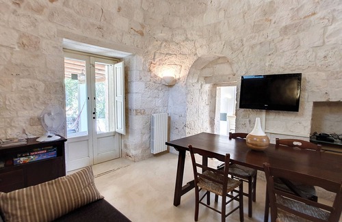 Cisternino Villa | Stunning countryside trulli villa with pool