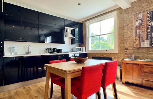 Queen's Gate Apartment | * Stunning flat in South Kensington *