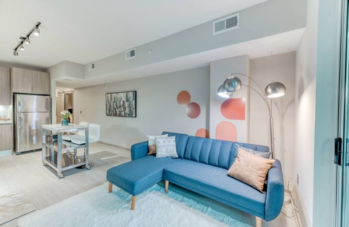 Aurora Highlands Condo | Stunning Highrise w/private Rooftop Ideal Location
