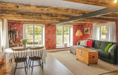 Odeshog Municipality House | Stunning Home In Ödeshög With Kitchen