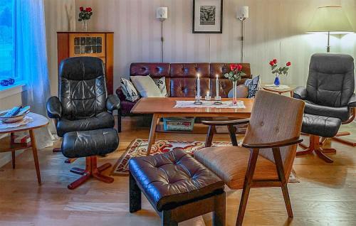 Digermulen House | Stunning Home In Digermulen With Kitchen