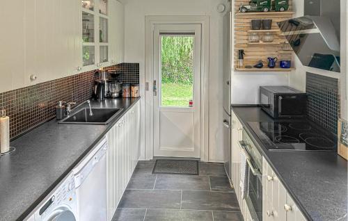 Rendbjerg House | Stunning Home In Egernsund With Wifi