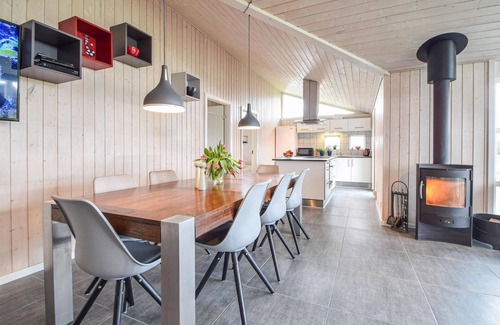Krejbjerg House | Stunning home in Ejstrupholm with sauna