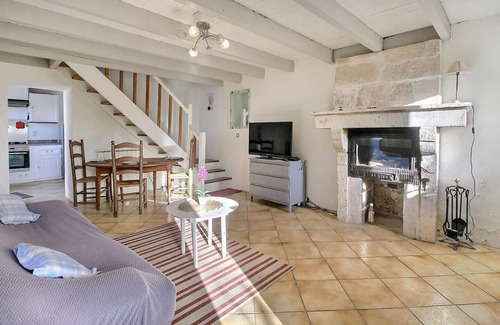 Saint-Denis-du-Pin House | Stunning home in Essouvert with Wi-Fi