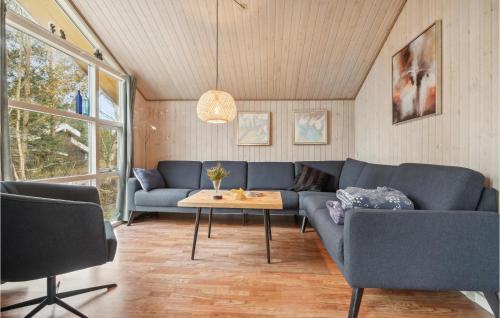 Torup Strand House | Stunning Home In Fjerritslev With Wifi