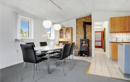 Aarosund House | Stunning Home In Haderslev With Wifi