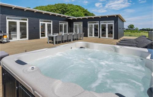 Fynshav House | Stunning Home In Haderslev With Sauna
