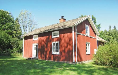 Torne House | Stunning Home In Lönashult With Kitchen