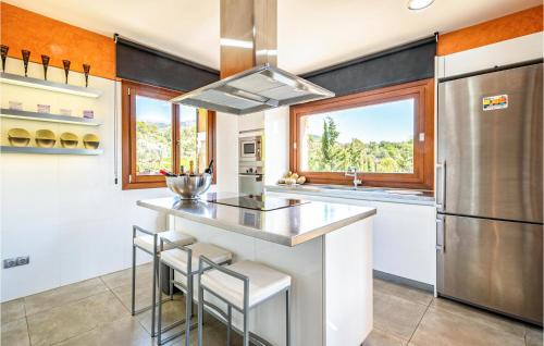 Mancor de la Vall House | Stunning Home In Mancor De La Vall