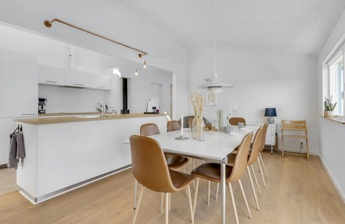Saksild Strand House | Stunning home in Odder with WiFi