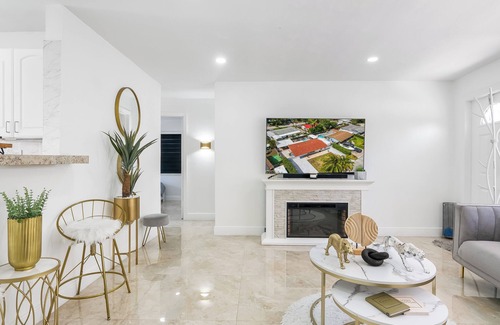 Pompano Beach House | Stunning Home with a HEATED POOL 4 miles to the beach!