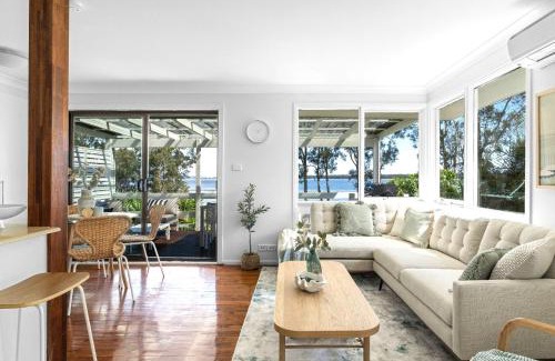 Budgewoi House | Stunning Lakefront Home with Bonus Studio