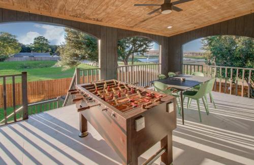 Houston House | Stunning Modern Dream Home 5-BD Sleeps 14