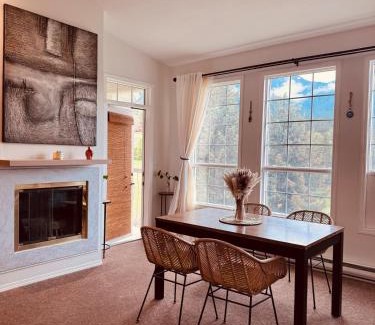 East Kootenay Apartment | Stunning Mountain View