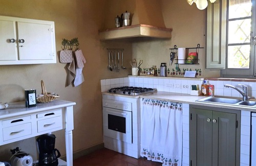 San Giovanni d'Asso Villa | Stunning private villa with private pool, WIFI, A/C, TV, patio, panoramic view, close to Montalcino