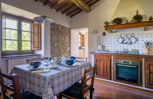 Monteroni d'Arbia Villa | Stunning private villa with WIFI, private pool, TV, veranda and panoramic view, close to Siena