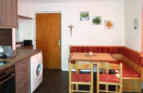 Serfaus House | Stunning private villa for 10 people with private pool, WIFI, TV and terrace