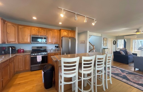Easton's Point House | Stunning Private Beach House Walking Distance To Easton's Beach
