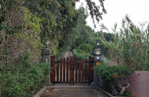 Santa Brigida House | Stunning private villa for 10 guests with WIFI, pool, TV, patio and parking