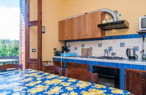 Noto Marina House | Stunning private villa for 6 guests with A/C, WIFI, TV, terrace and pets allowed