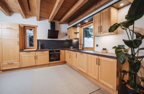 Bad Gastein House | Stunning private villa for 6 people with WIFI, TV and terrace