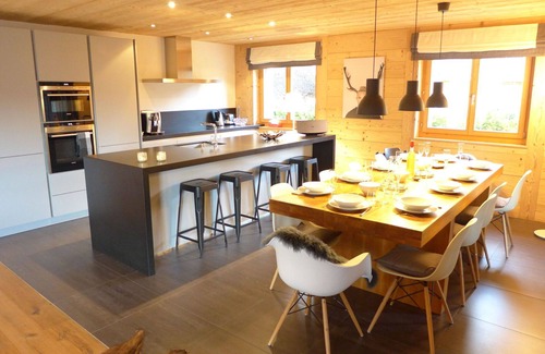 Randogne House | Stunning private villa for 10 people with WIFI, TV and balcony