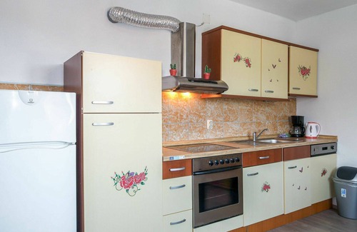 Cesarica House | Stunning private villa for 12 guests with private pool, WIFI, A/C, TV and terrace