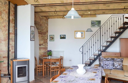 Picciano House | Stunning private villa for 4 people with WIFI, TV, terrace and pets allowed