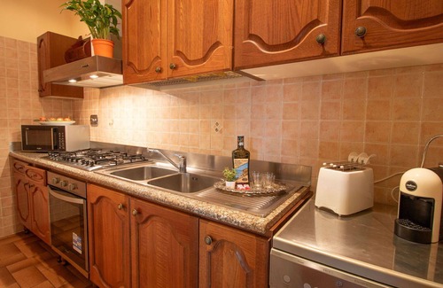 Casenuove Villa | Stunning private villa with WIFI, A/C, private pool, TV, patio, pets allowed and panoramic view