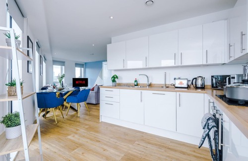 Manchester City Centre Condo | Stunning Scandi Penthouse - Sleeps 10!