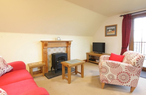Conon Bridge Apartment | Stunning views of Ben Wyvis, not far from Dingwall & Inverness.