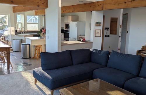 Friday Harbor House | Stunning Views of Griffin Bay & Olympic Mts - 3 Bed, 3 Bath House